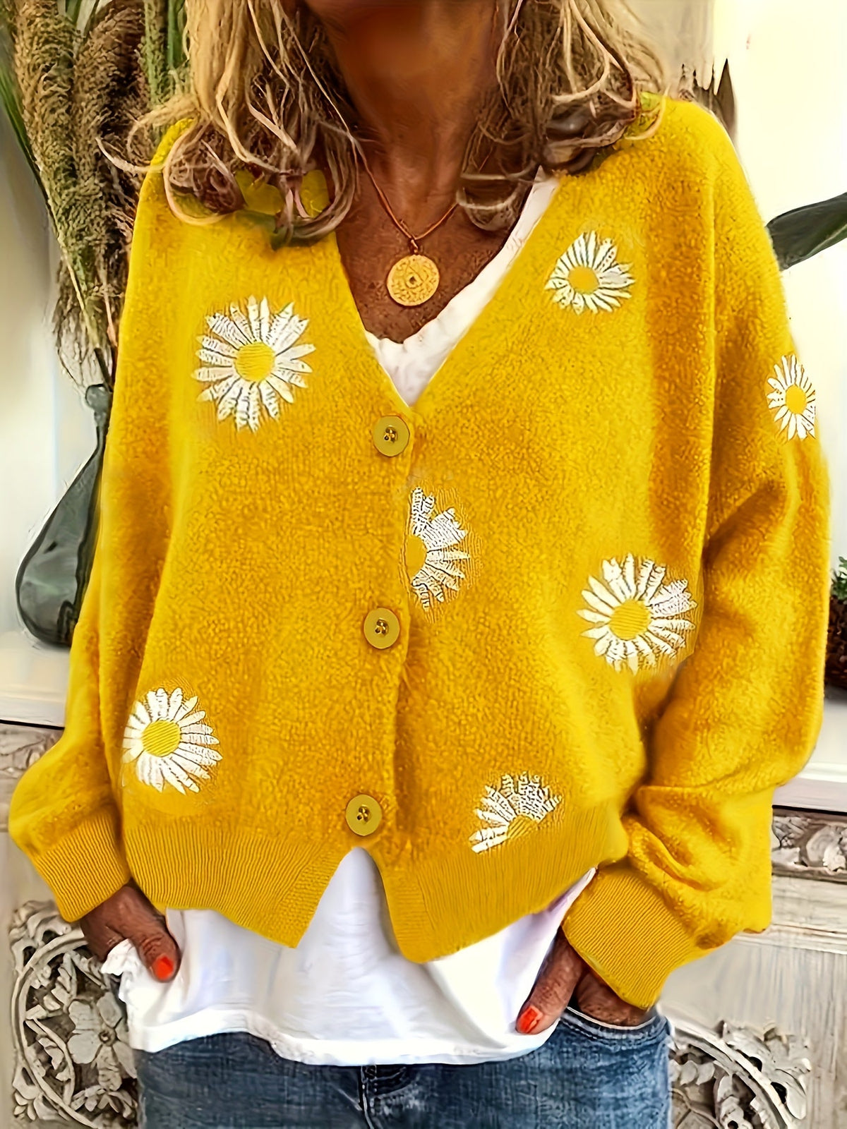 Melissa | Feminine Daisy Embroidered Cardigan