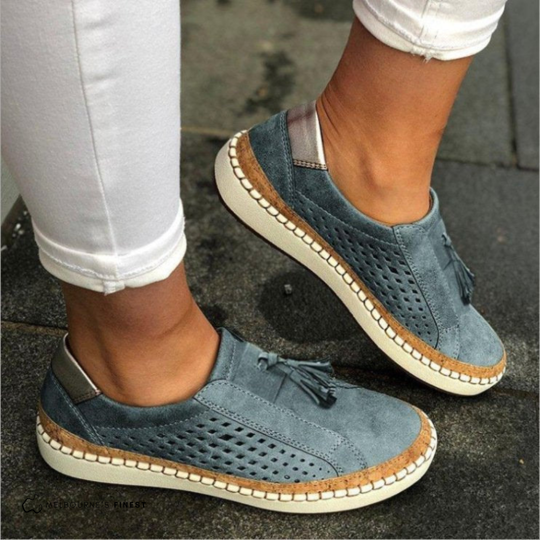 Angela | Comfortable Perforated Tassel Sneakers - Picela