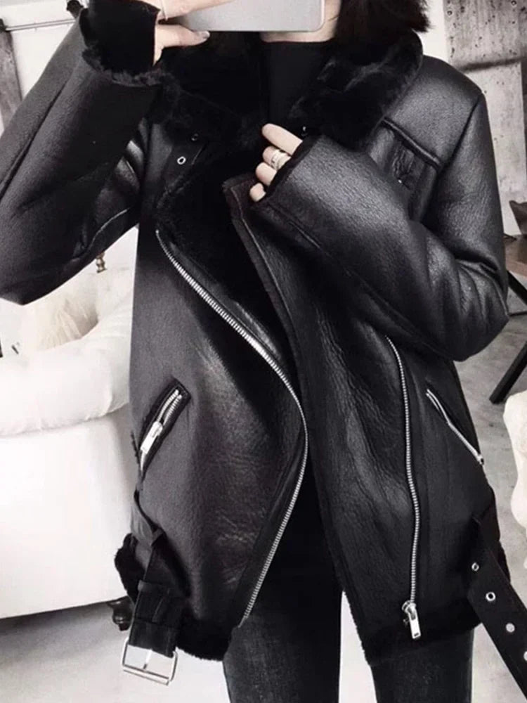 Angela | Stylish Shearling Aviator Jacket - Picela