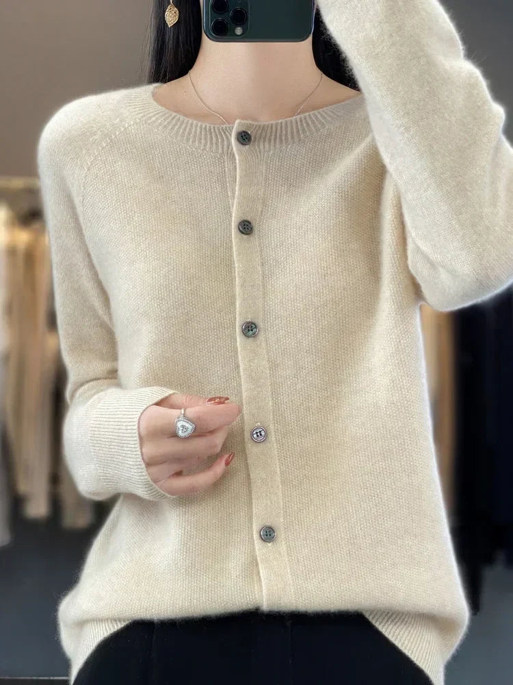 Emily | Elegant Button-Front Knit Cardigan - Picela