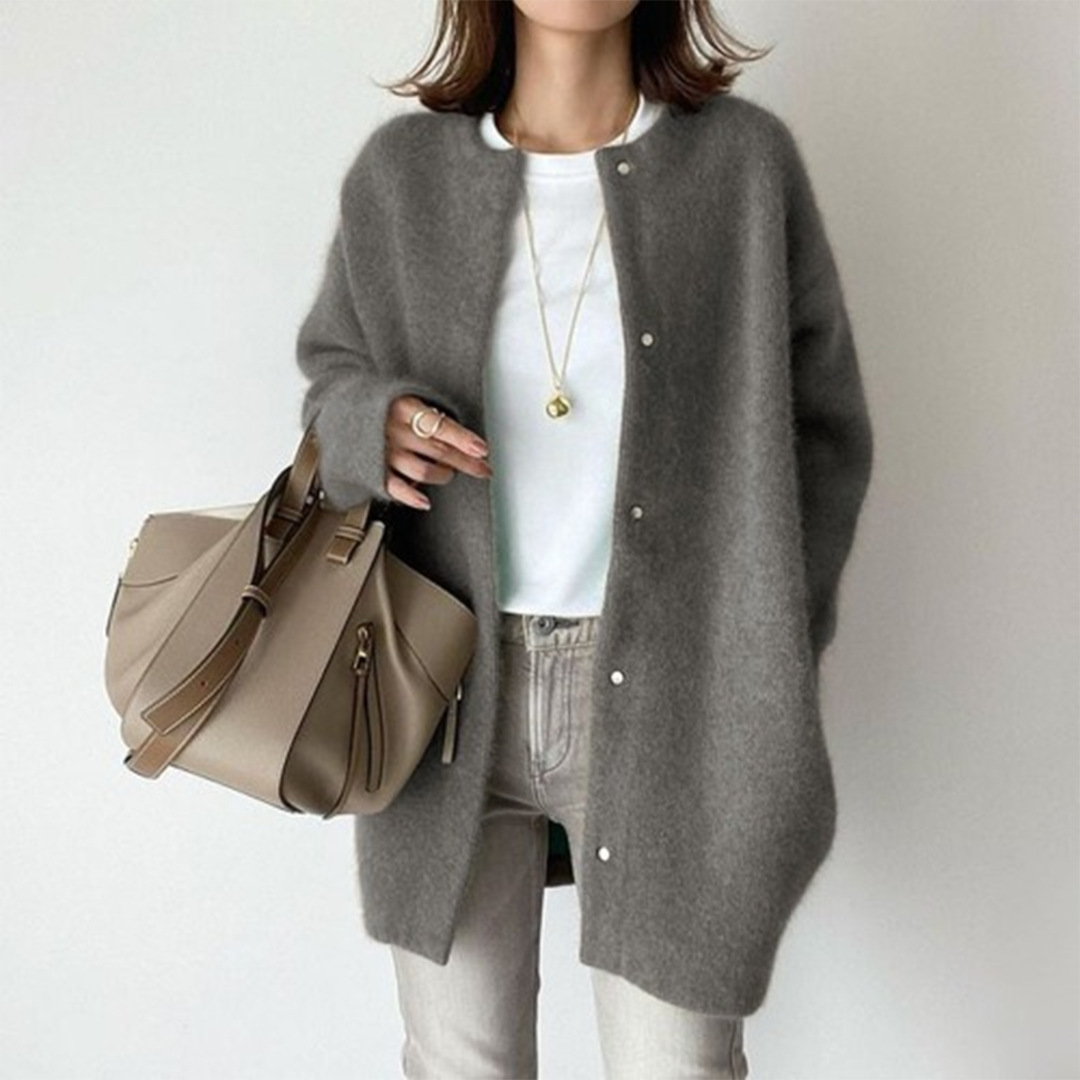 Nicole | Cozy Oversized Snap-Button Cardigan - Picela