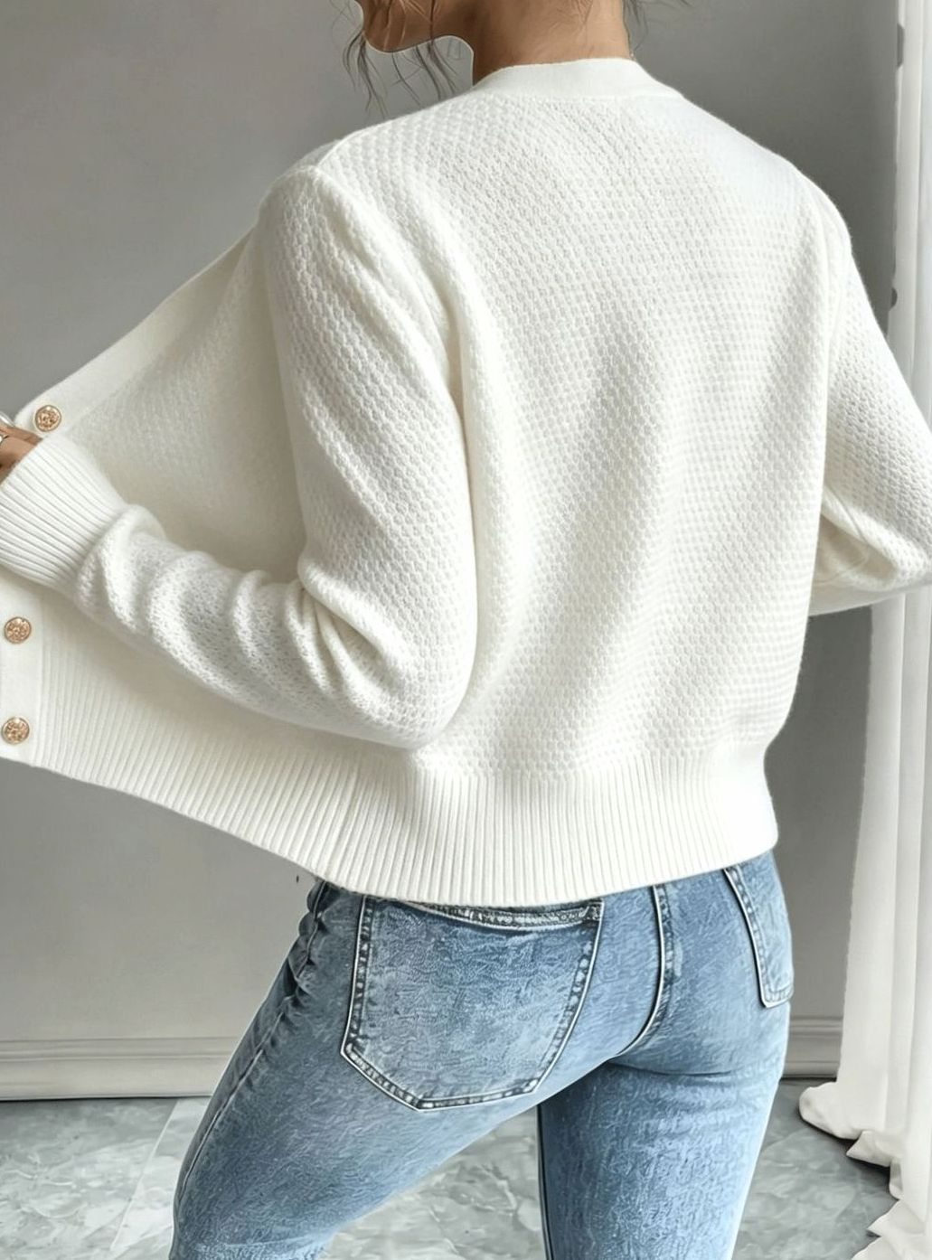 Grace | Elegant Cable-Knit Cropped Cardigan