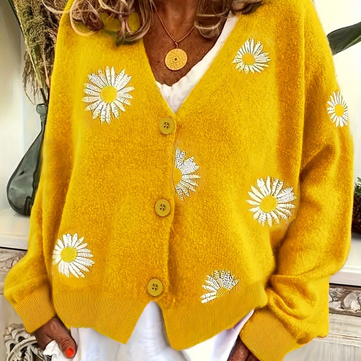Melissa | Feminine Daisy Embroidered Cardigan