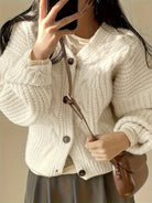 Danielle | Elegant Cable-Knit Chunky Cardigan