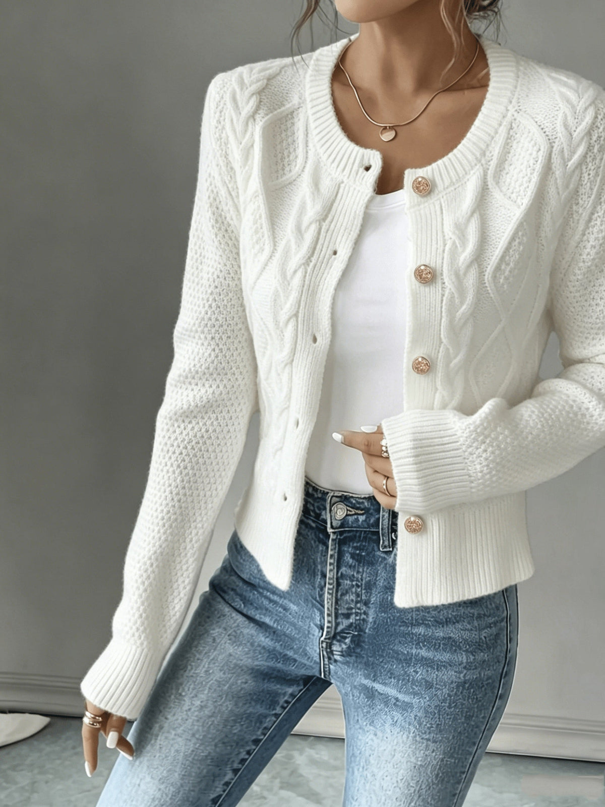 Jessica | Elegant Cable-Knit Button Cardigan