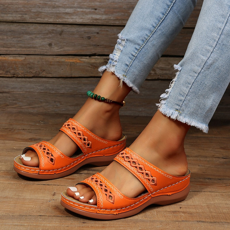 Danielle | Comfortable Cutout Wedge Sandals - Picela