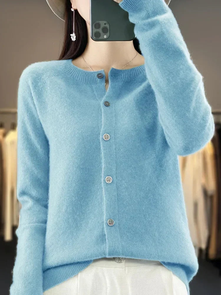 Emily | Elegant Button-Front Knit Cardigan - Picela