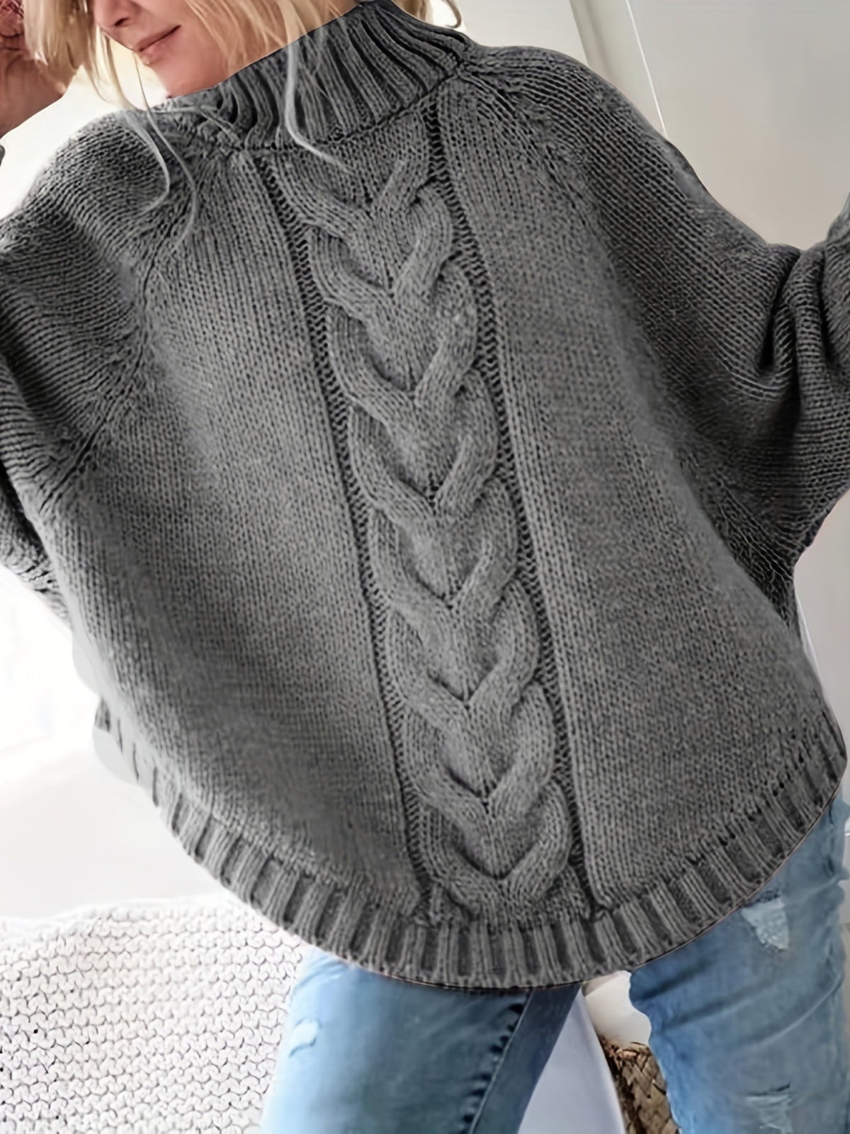 Gwendolyn | Elegant Cable-Knit Poncho Sweater - Picela