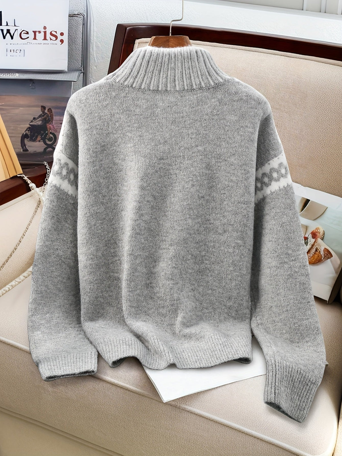 Kimberly | Elegant Contrast-Trim Mock-Neck Sweater - Picela