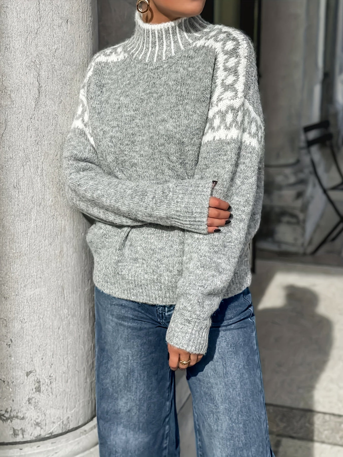 Kimberly | Elegant Contrast-Trim Mock-Neck Sweater - Picela