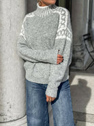 Kimberly | Elegant Contrast-Trim Mock-Neck Sweater - Picela