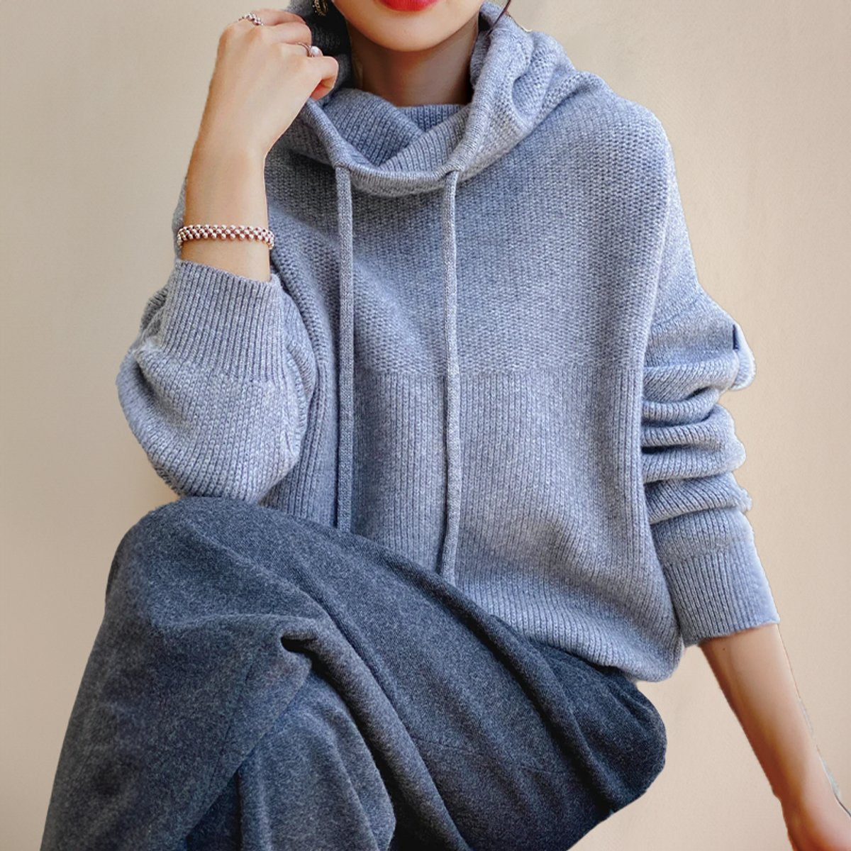 Laura | Cozy Hooded Oversized Sweater - Picela