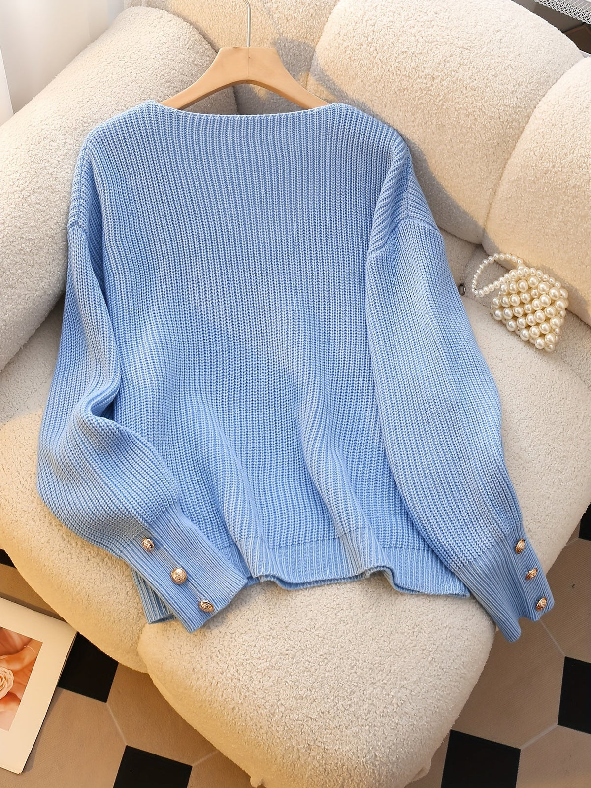 Samantha | Elegant Ribbed V-Neck Sweater - Picela