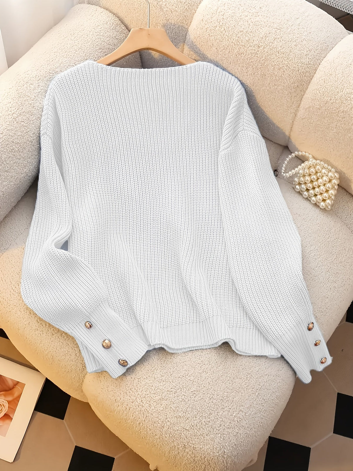 Samantha | Elegant Ribbed V-Neck Sweater - Picela