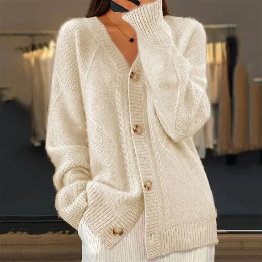 Stephanie | Elegant Cable-Knit Button Cardigan - Picela