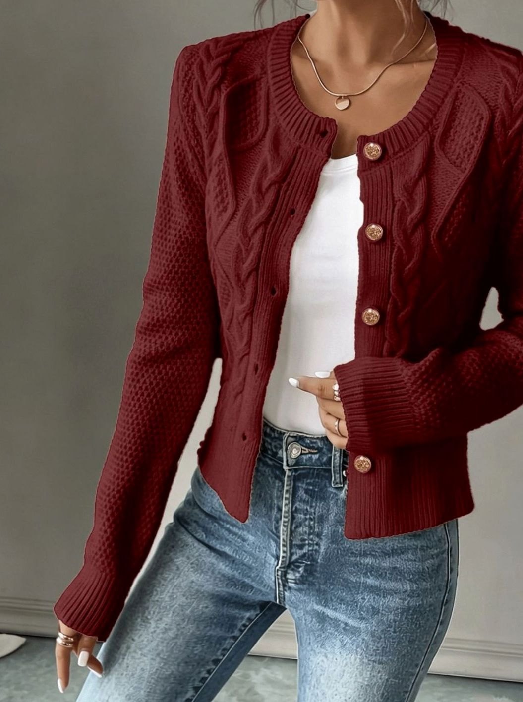 Grace | Elegant Cable-Knit Cropped Cardigan