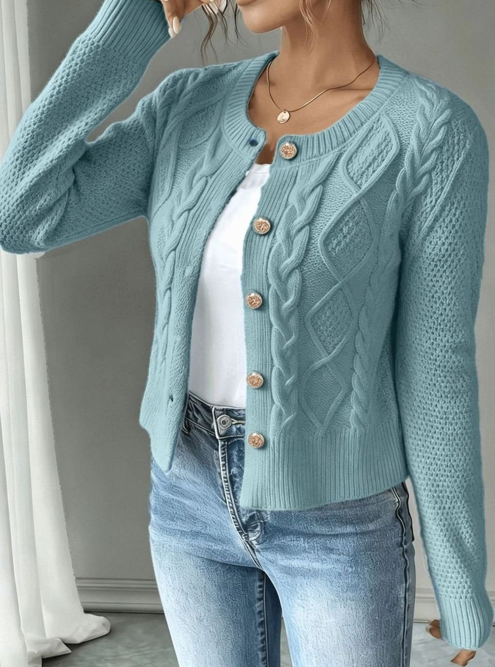 Grace | Elegant Cable-Knit Cropped Cardigan