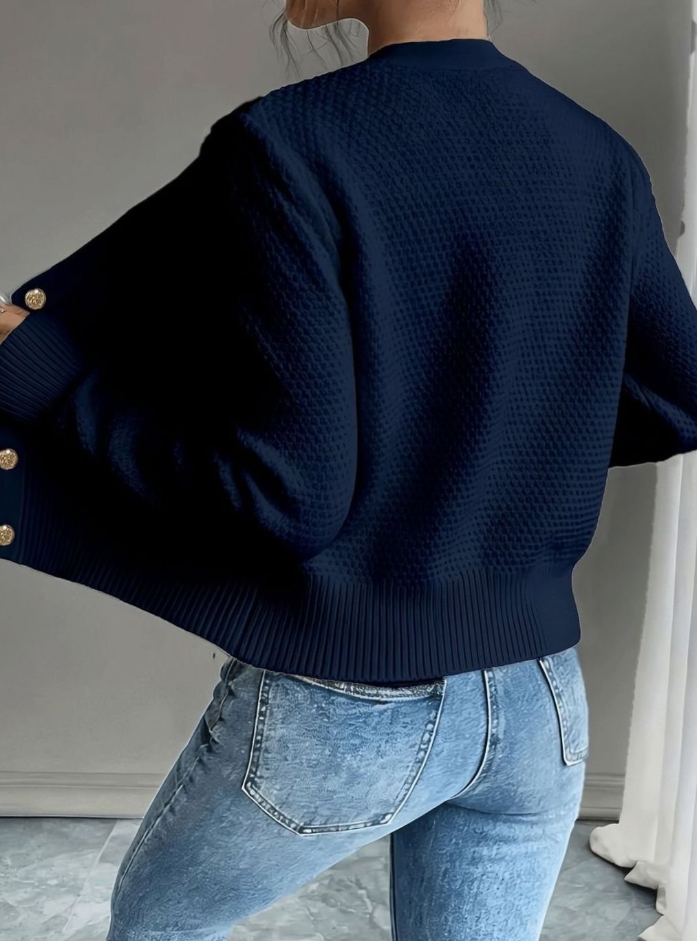Grace | Elegant Cable-Knit Cropped Cardigan