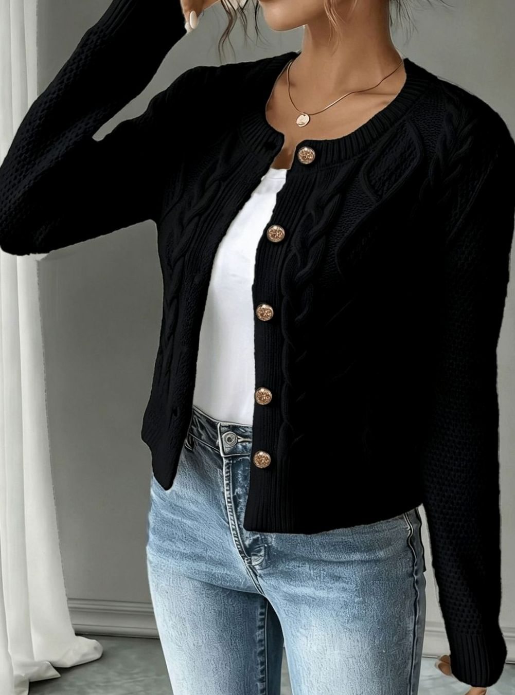 Grace | Elegant Cable-Knit Cropped Cardigan