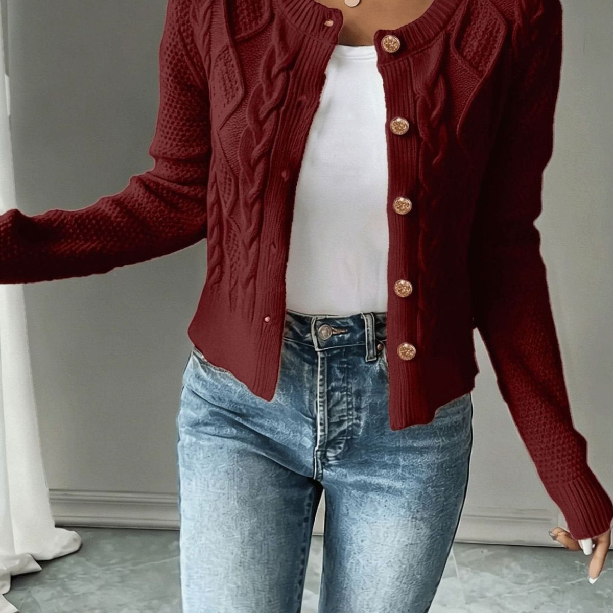 Grace | Elegant Cable-Knit Cropped Cardigan