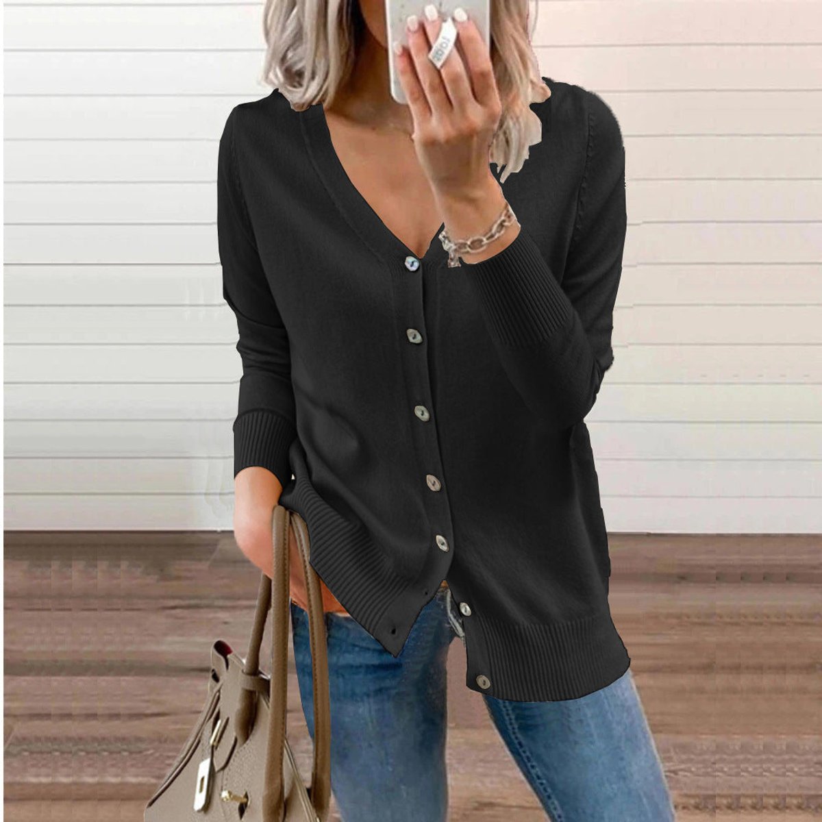 Olivia | Elegant V-Neck Knit Cardigan